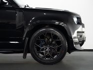 Land Rover Defender 3.0 D250 MHEV XS Edition SUV 5dr Diesel Auto 4WD Euro 6 (s/s) (250 ps) 25