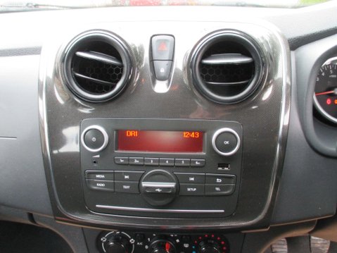 Dacia Sandero 1.0 SCe Ambiance Euro 6 5dr 16