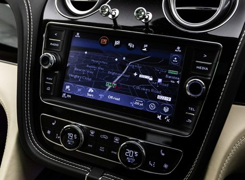 Bentley Bentayga V8 Diesel 18
