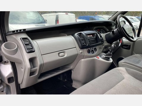 Renault Trafic 2.0 TD dCi SL27 Sport L1 H1 4dr 31