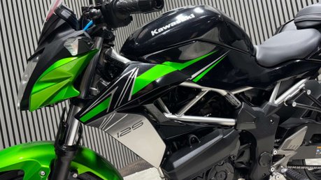 Kawasaki Z 2023 125CC NAKED BIKE MOT 10/27 WARRANTY SERVICED 1 OWNER 14