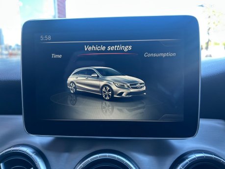 Mercedes-Benz CLA Class CLA220 CDI AMG SPORT 30