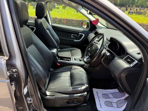 Land Rover Discovery Sport 2.0 Discovery Sport HSE TD4 Auto 4WD 5dr 26