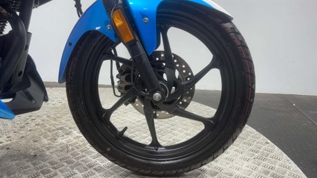 Lexmoto Isca 2020 ONLY 6K, NEW MOT, LEARNER BIKE 125CC NAKED 18