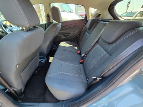 Ford Fiesta TITANIUM 16
