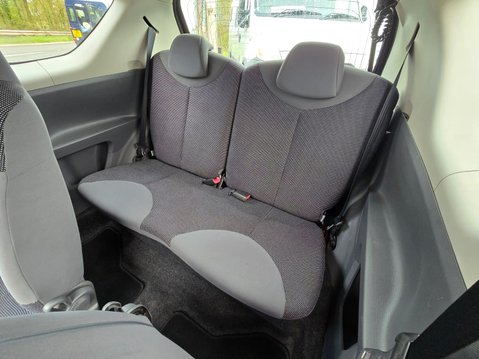 Peugeot 107 URBAN 2-TRONIC 16