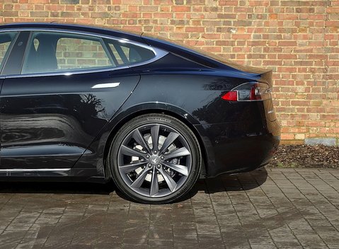 Tesla Model S S 90d 7