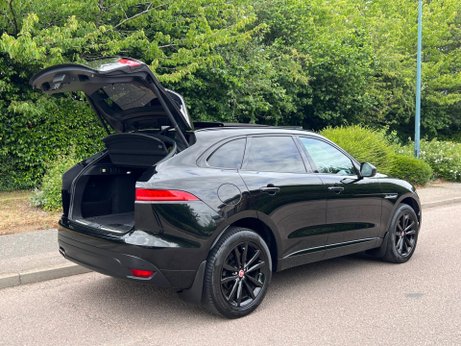 Jaguar F-Pace 2.0 D180 Chequered Flag Auto AWD Euro 6 (s/s) 5dr 47