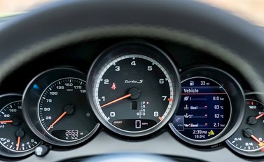 Porsche Cayenne Turbo S 17