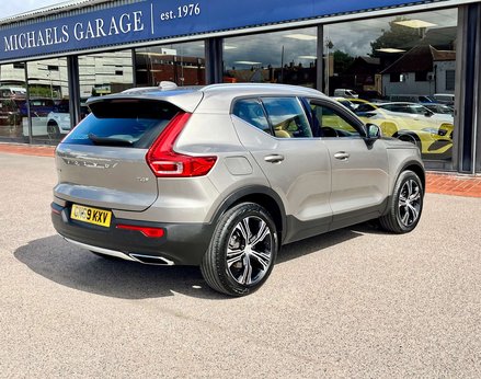Volvo XC40 2.0 XC40 Inscription Pro T4 Auto 5dr 8