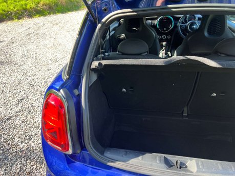 Mini Hatch 1.5 Cooper Sport 3dr 42
