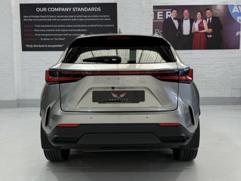 Lexus NX 450H PLUS TAKUMI 12