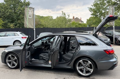 Audi A4 AVANT TDI S LINE BLACK EDITION -B&O - VIRTUAL COCKPIT -REVERSE CAMERA  23