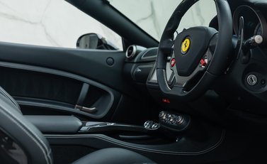 Ferrari California 30 16