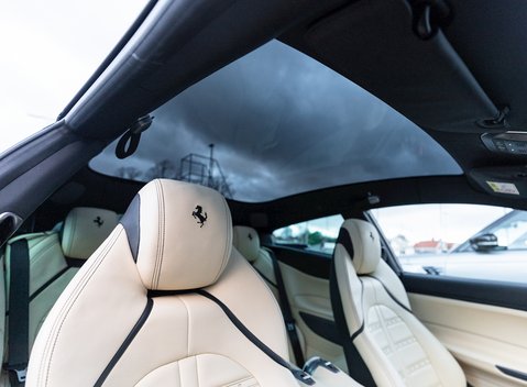 Ferrari GTC4 Lusso 14