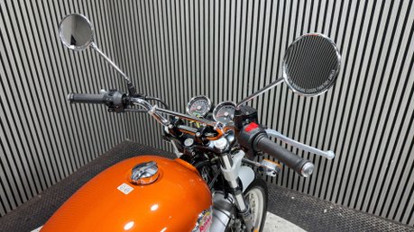 Royal Enfield Interceptor 650 2019 940 MILES STUNNING 650CC A2 READY MODERN RETRO 650CC 40