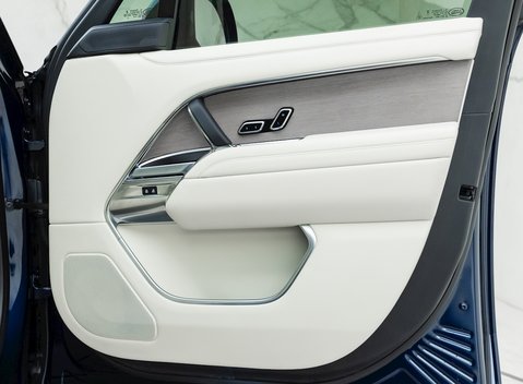 Land Rover Range Rover D350 Autobiography 23