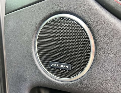 Land Rover Discovery Sport 2.0 Discovery Sport R-Dynamic HSE Auto 4WD 5dr 34