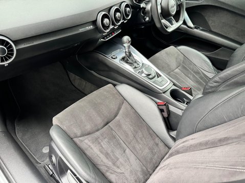 Audi TT TFSI S LINE 21