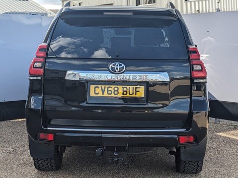 Toyota Land Cruiser D Invincible 8