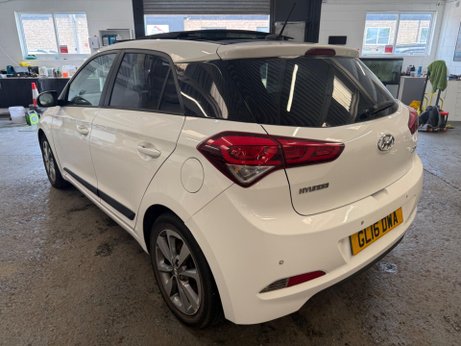 Hyundai i20 1.4 CRDi Premium SE Euro 6 5dr 3