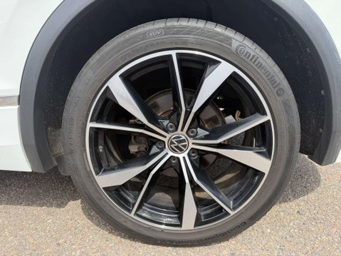 Volkswagen Tiguan 1.5 Tiguan R-Line TSi Semi-Auto 5dr 35