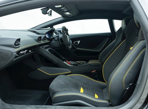 Lamborghini Huracan LP640-2 Tecnica 10