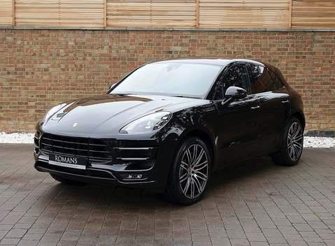 Porsche Macan Turbo Performance Package 4