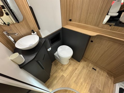 Pilote P690D Evidence 2026 MODEL - X2 DUE IN 7