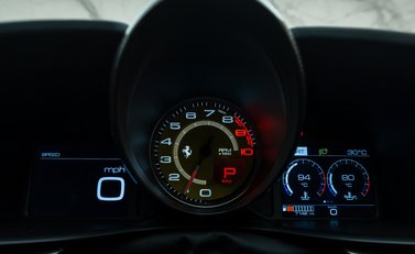 Ferrari GTC4 Lusso V12 20