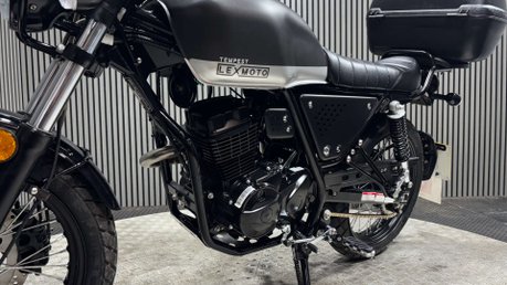 Lexmoto Tempest 2024 ONLY 2K TOP BOX 125CC MOT WARRANTY LEARNER BIKE 33