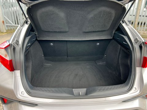 Toyota C-HR EXCEL 24