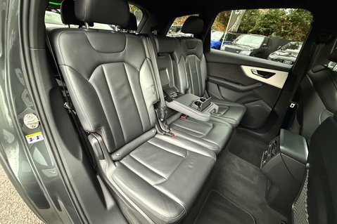 Audi Q7 TDI QUATTRO S LINE MHEV - ONE LADY OWNER  32