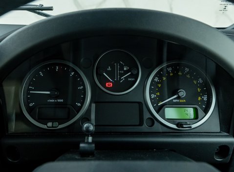 Land Rover Defender 110 HERITAGE 19