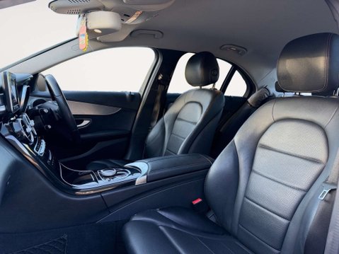 Mercedes-Benz C Class 2.0 C 200 Sport Auto 4dr 15