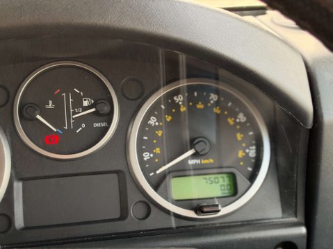 Land Rover Defender 2.2 Defender 90 XS Hard Top TD 4WD 5dr 21