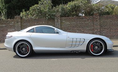 Mercedes-Benz SLR McLaren 722 3