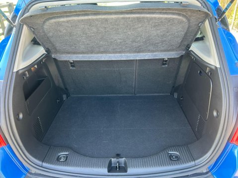 Vauxhall Mokka 1.6i Exclusiv 2WD Euro 6 (s/s) 5dr 26