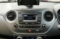 Hyundai i10 PREMIUM 23