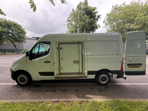 Renault Master 2.3 dCi MM35 Temperature Controlled 4dr Diesel Manual FWD L2 H2 (221 g/km, 7