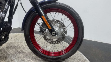 Harley-Davidson Dyna 1690 FXDBA STREET BOB LIMITED 2013 23K CUSTOM BUILD 40