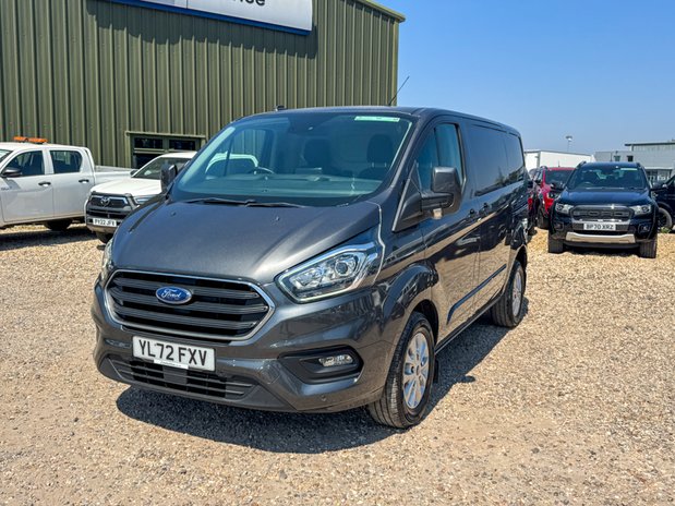 Ford Transit Custom SWB L1H1 Low Roof Limited 280 Air Con Alloys Sensors 2