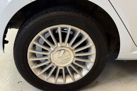 Volkswagen Up 1.0 High up! Hatchback 5dr Petrol ASG Euro 6 (75 ps) 33