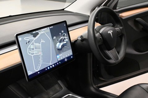 Tesla Model Y Model Y Long Range AWD 4WD 5dr 21