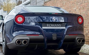 Ferrari F12 Berlinetta 23