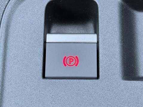 Fiat 600 1.2 Hybrid 48v 136 5dr eDCT-6 28