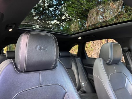 Jaguar F-Pace 3.0 D300 V6 S Auto AWD Euro 6 (s/s) 5dr 13