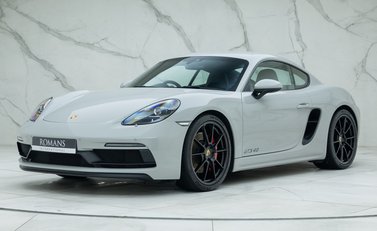 Porsche 718 Cayman GTS 4.0 1