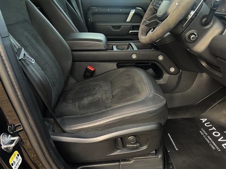 Land Rover Defender V8 49