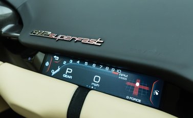 Ferrari 812 Superfast 19